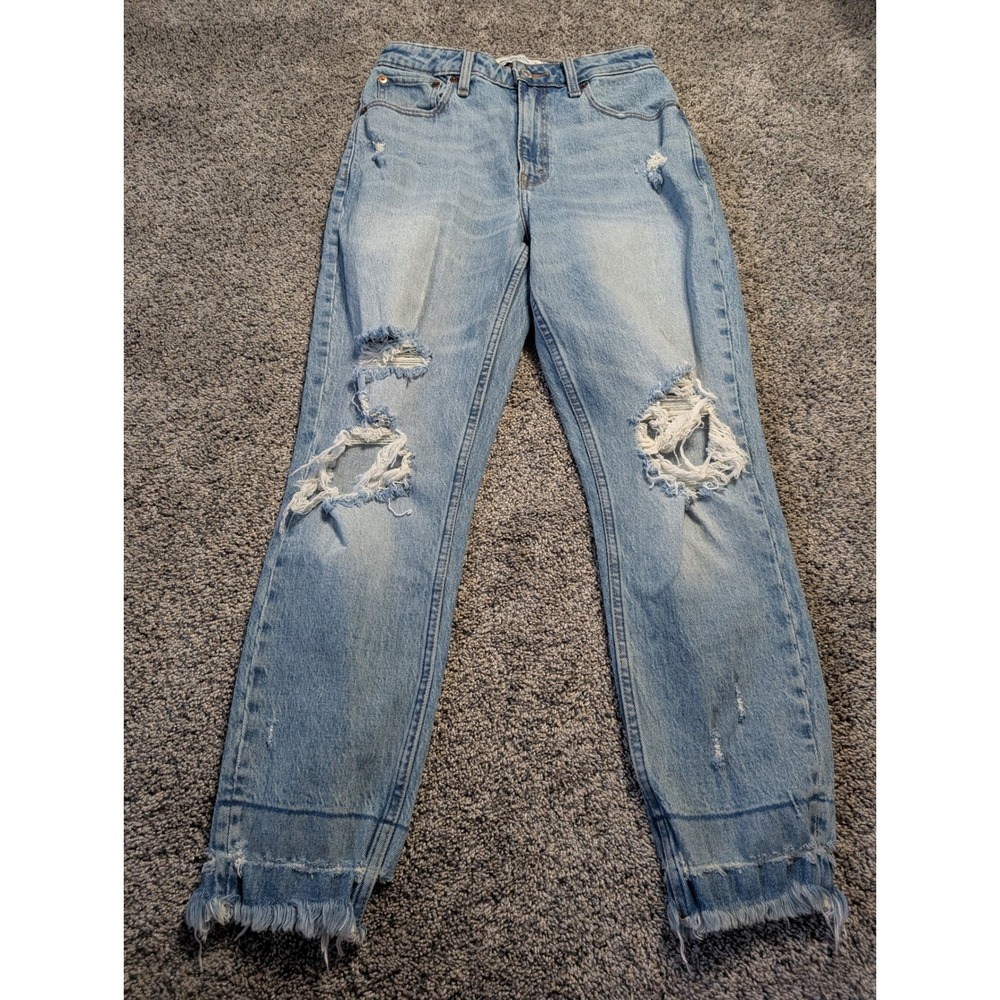 Abercrombie & Fitch High Rise Mom Jean Light Wash Distressed Raw Hem 27 4R‎